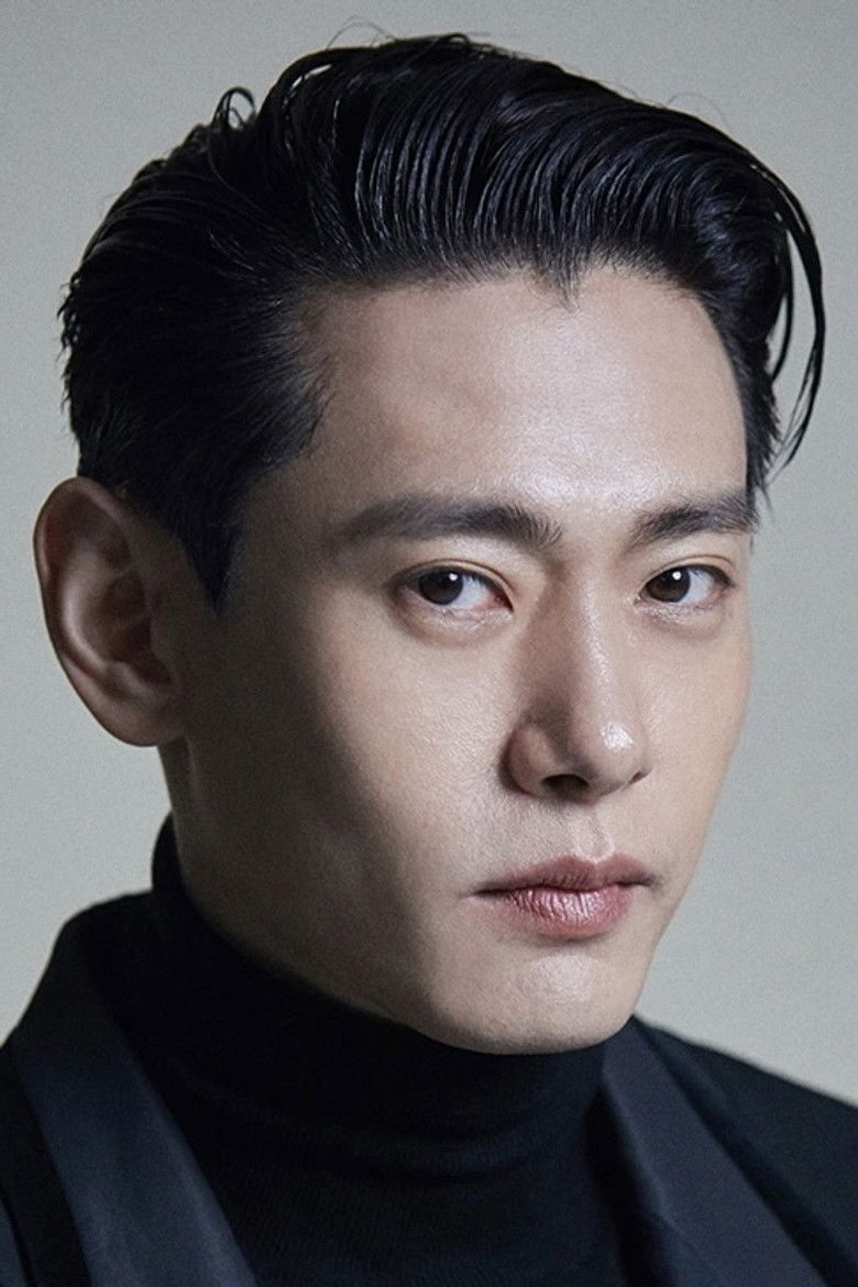 Teo Yoo: Biography, Career, Net Worth & Personal Life